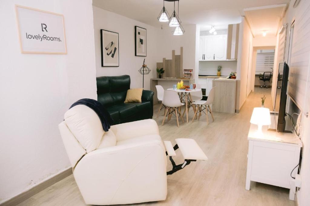 Piso Compartido Delyrent, Renfe Guest house *